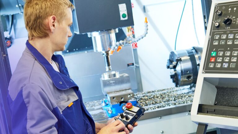 shlifovshhik-operator-frezera-cnc